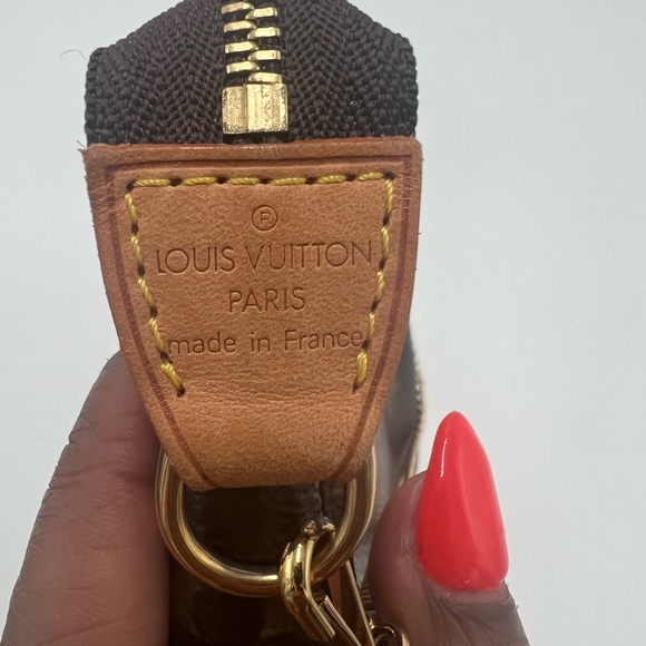Louis Vuitton Monogram Canvas Mini Pochette Accessoires - Picture 3 of 6